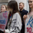 Брянцы поздравили коллег со Штаба общественной поддержки Республики Крым с праздником - Газета Мглинские Вести