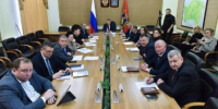 Брянский губернатор Александр Богомаз смотрит прямую линию Президента Путина - Газета Мглинские Вести