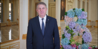 Губернатор Александр Богомаз поздравил брянских женщин с праздником 8 Марта - Газета Мглинские Вести