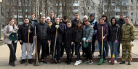 В Брянске сотрудники департамента внутренней политики привели в порядок сквер им. Гайдукова - Газета Мглинские Вести