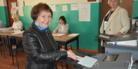 Председатель Мглинского Совета ветеранов Валентина Ушакова проголосовала на выборах Губернатора Брянской области - Газета Мглинские Вести